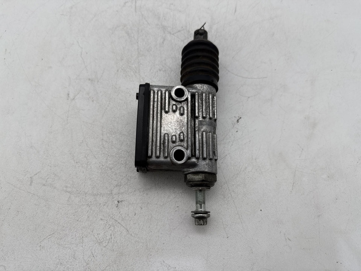 1997 Harley Heritage Softail Classic OEM Rear Brake Master Cylinder Reservoir