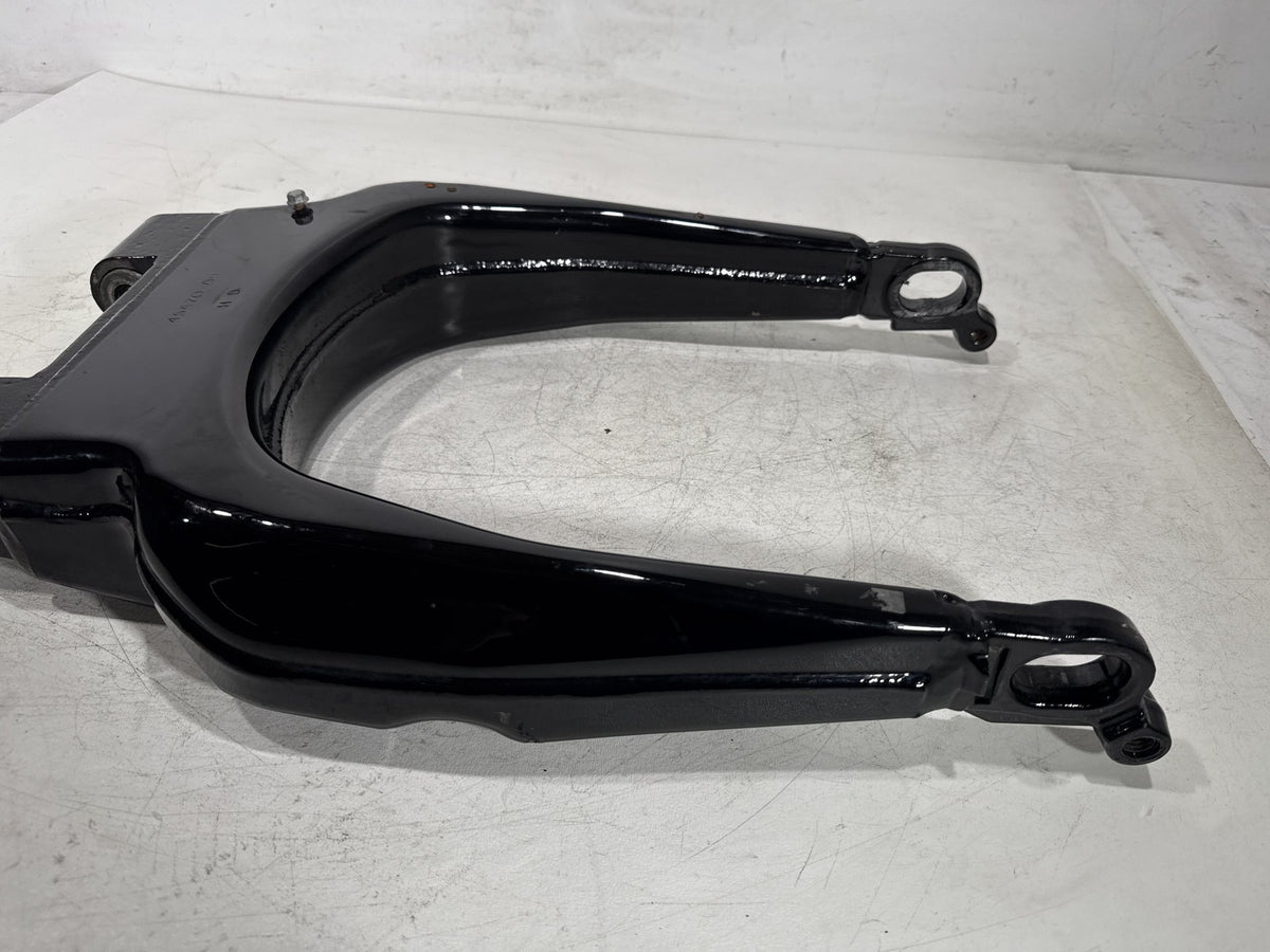 2010 Harley Road King Touring Police OEM Rear Fork Swingarm Swing Arm
