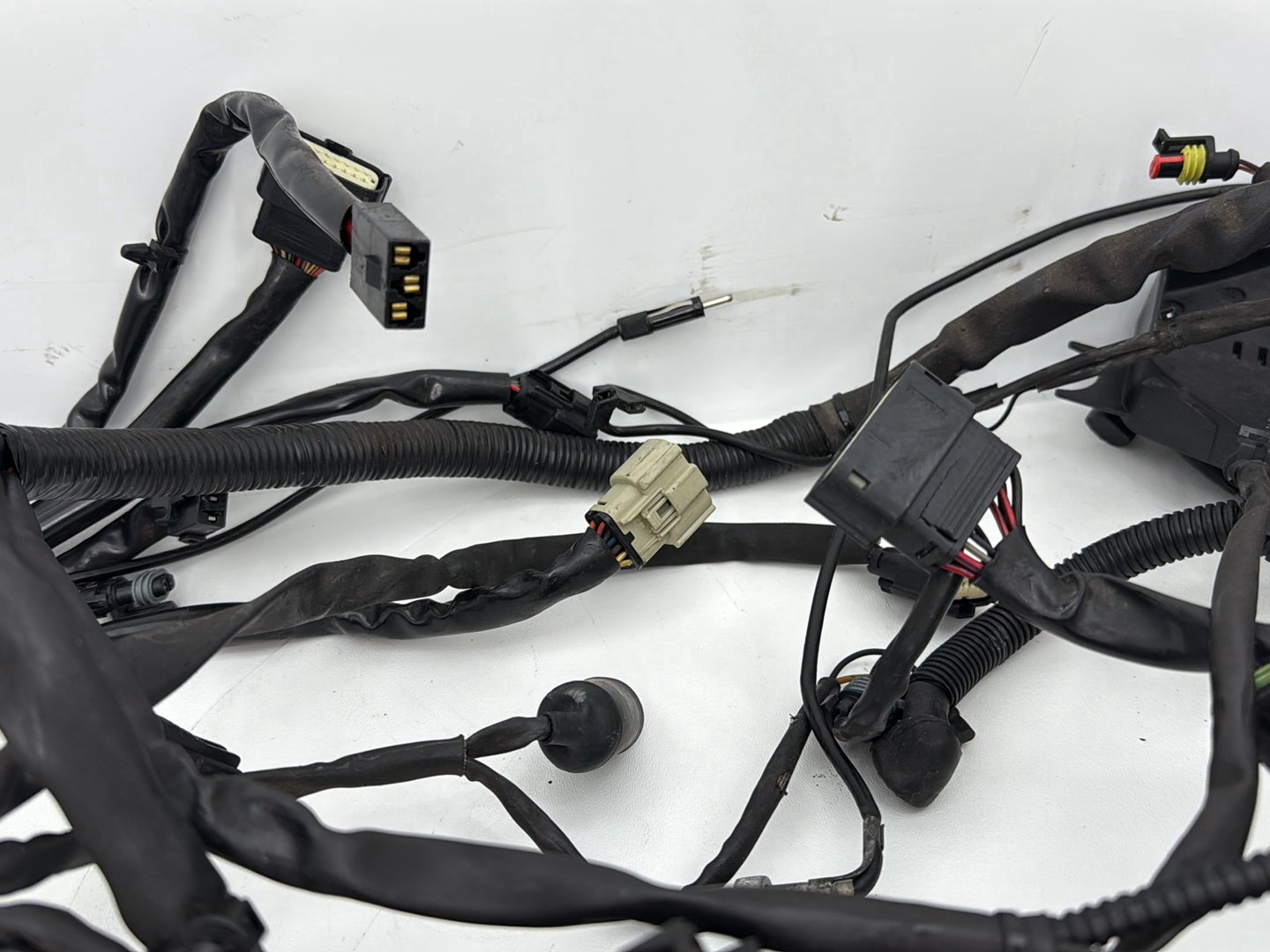 2007 - 2011 Harley-Davidson Touring Street Glide Main Wire Wiring Harness Loom ABS 70127-09