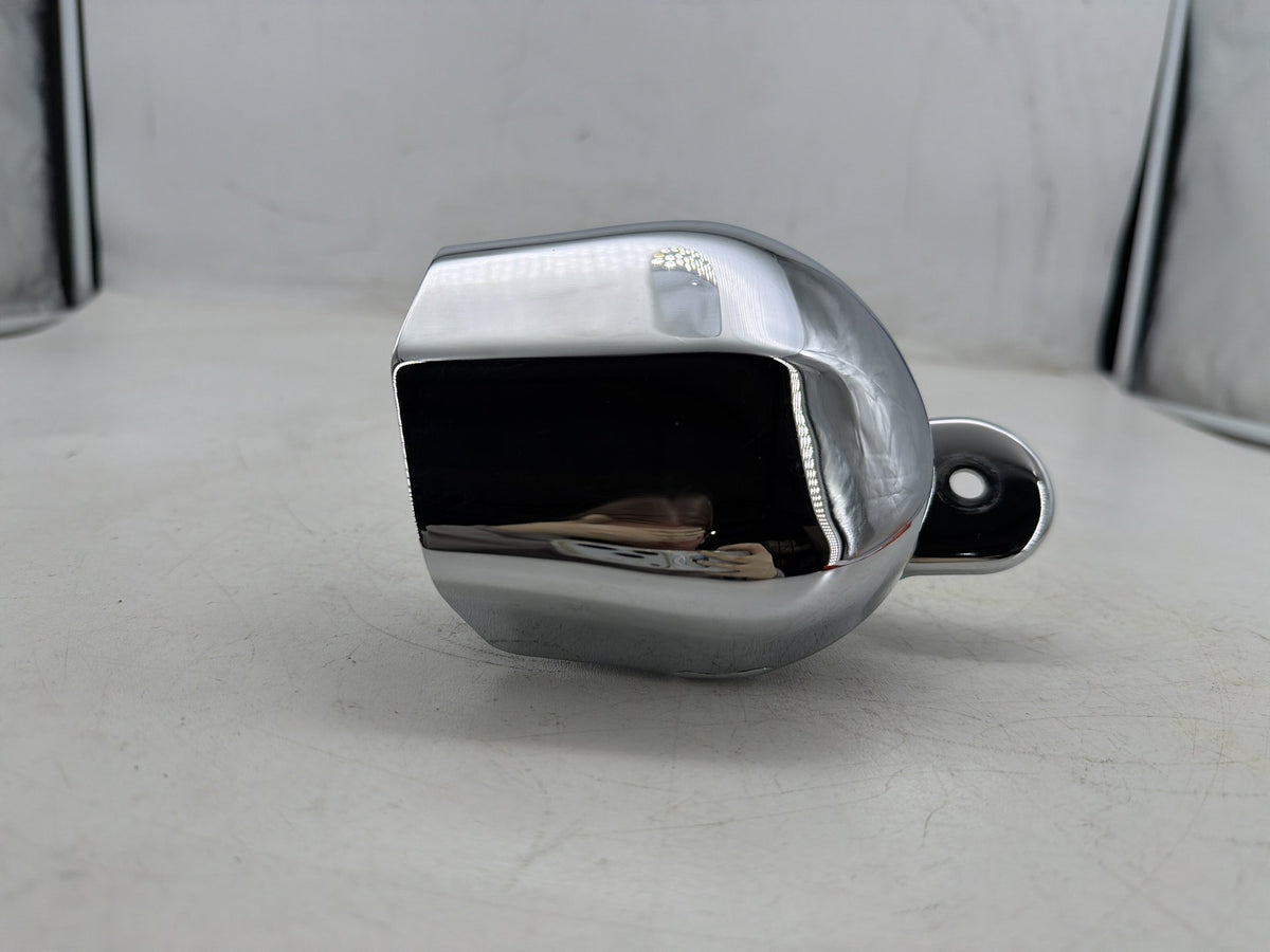 2006 Harley Softail Deuce FXSTDI OEM Horn Signal Klaxon Chrome Cover