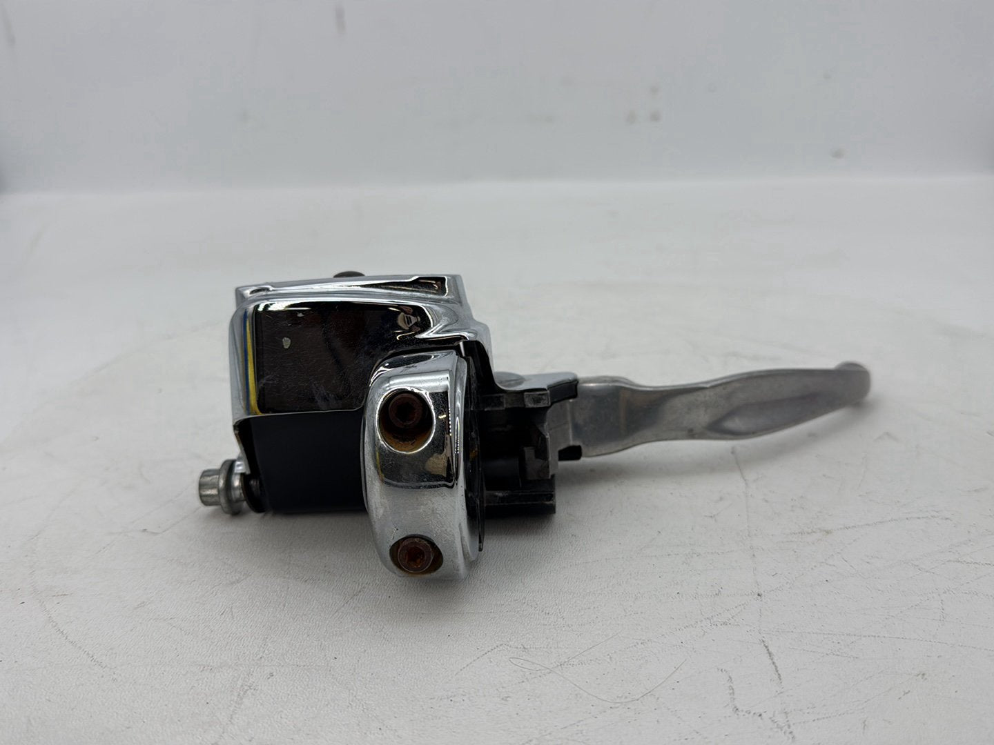 2007 - 2012 Harley-Davidson Dyna Super Glide Front Right Brake Lever Master Cylinder 45019-08A