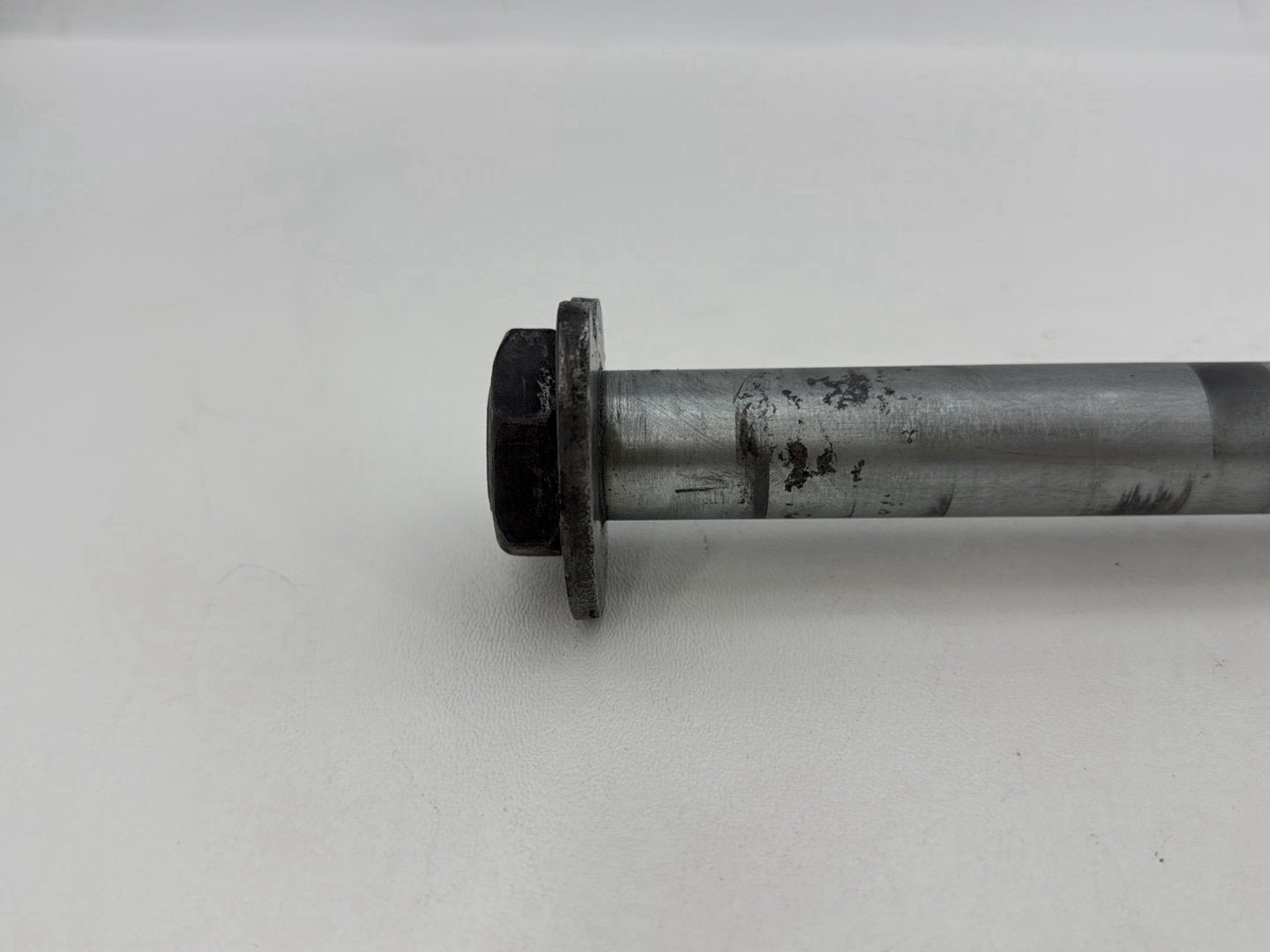 2019 - 2023 Harley-Davidson Touring Road King Special Rear Wheel Axle Bolt Shaft 43000002