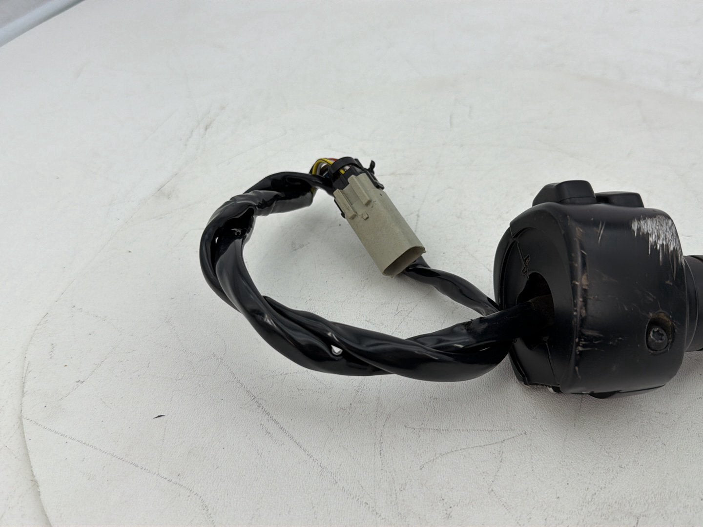 2007 - 2017 Harley-Davidson Dyna Super Glide Custom Left Turn Signal Headlight Switches Controls 71598-00