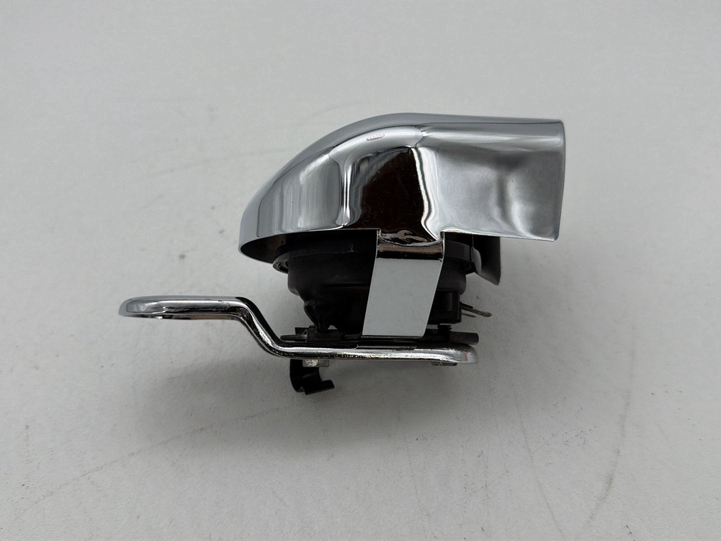 2011 Harley Heritage Softail Classic FLSTC OEM Horn Signal Klaxon Chrome Cover
