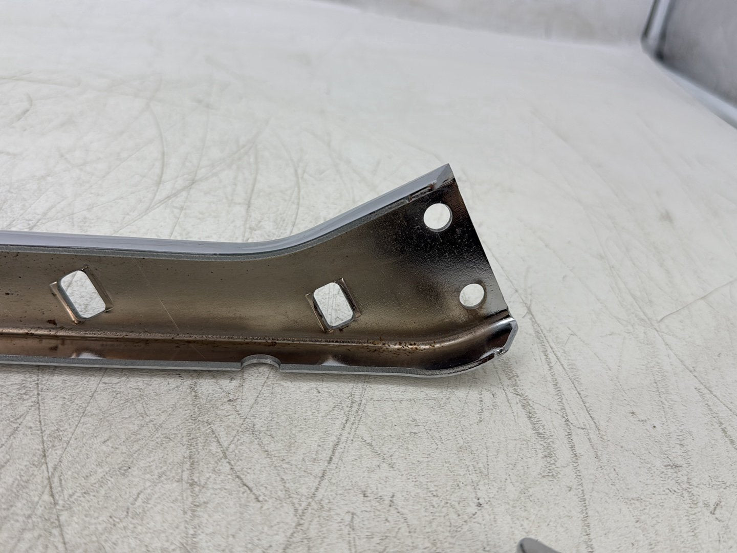 2004 Harley Road King Touring Custom FLHRSI OEM Left Right Saddlebag Fender Struts Brackets