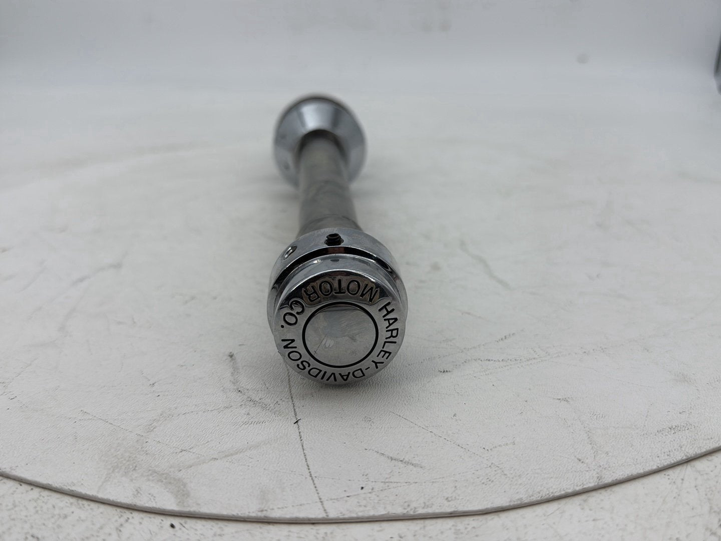 2007 - 2012 Harley-Davidson Touring Electra Glide Ultra Front Wheel Axle Bolt Shaft 41547-07A