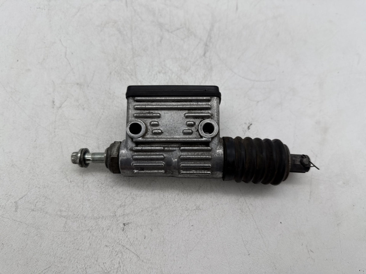 1997 Harley Heritage Softail Classic OEM Rear Brake Master Cylinder Reservoir