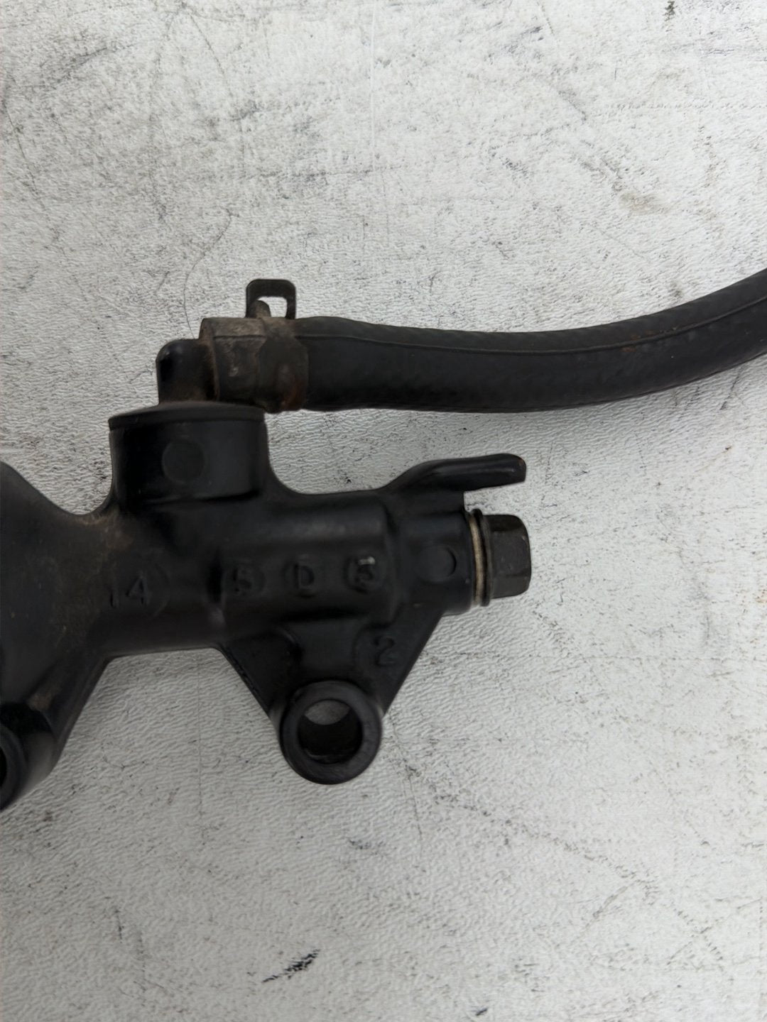 2006 Harley Sportster 1200 Custom XL1200C OEM Rear Brake Line Master Cylinder Reservoir Tank