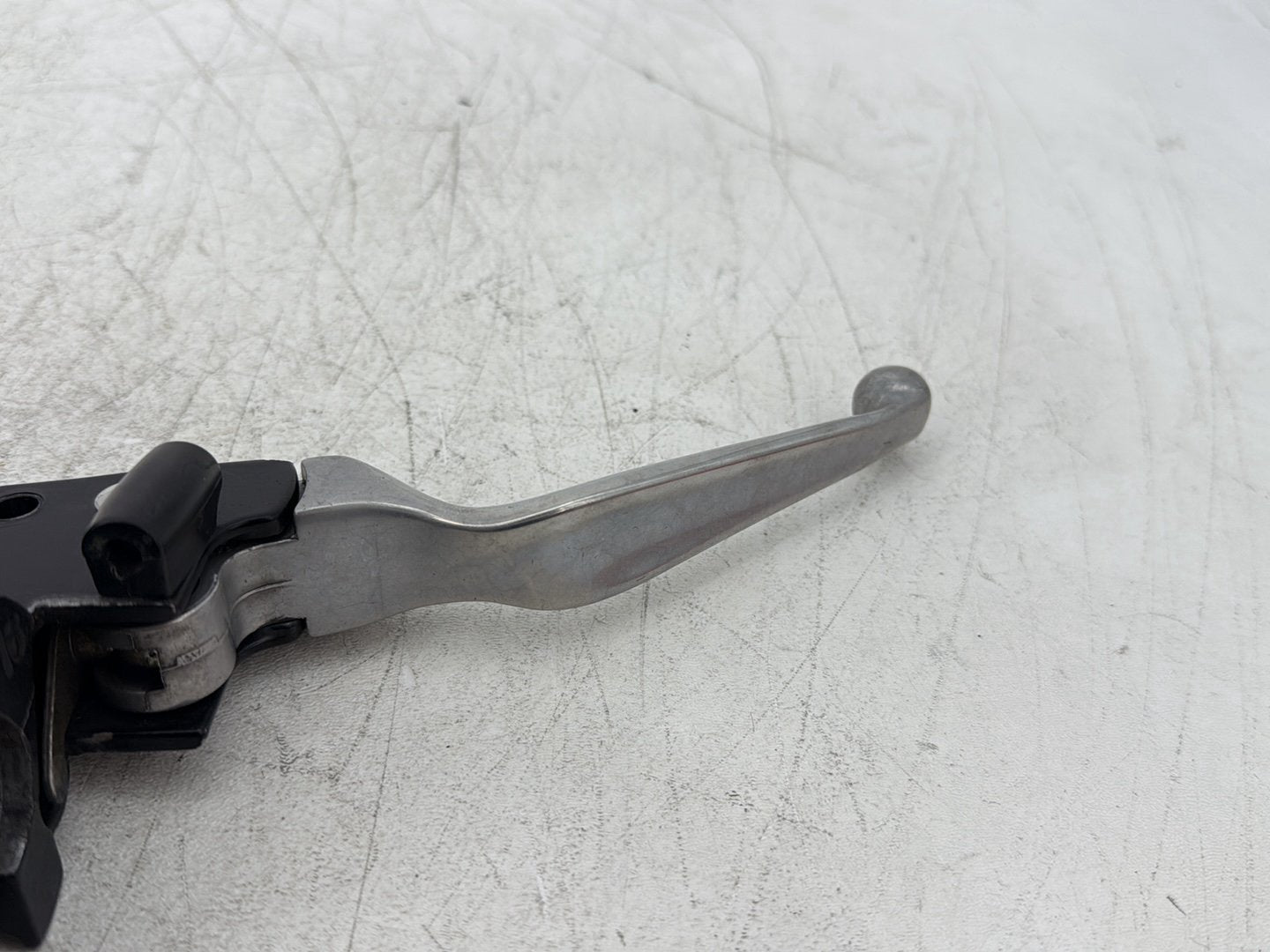 1995 Harley Road King Touring FLHR OEM Front Right Brake Lever Master Cylinder