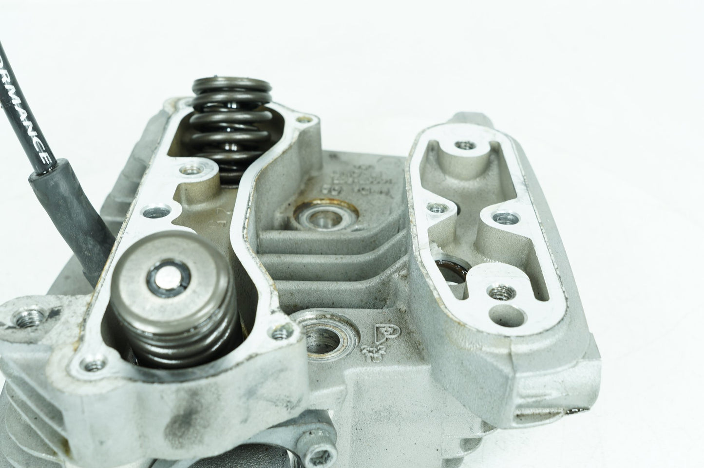 1991 - 2003 Harley-Davidson Sportster Hugger Front Twin Cam Engine Cylinder Head 16663-86B