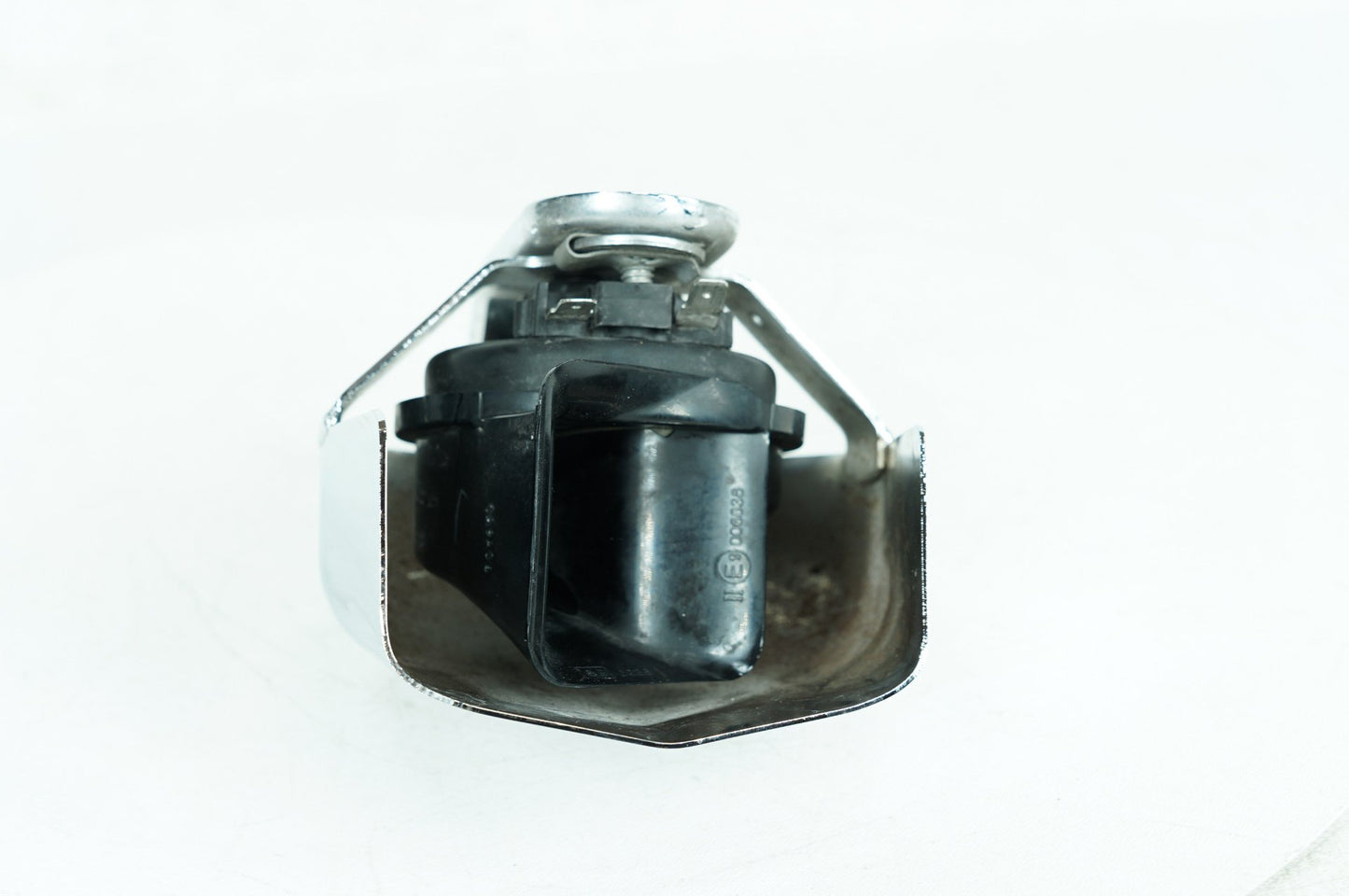 2007 - 2012 Harley-Davidson Touring Electra Glide Ultra Horn Signal Klaxon Chrome Cover  	69012-93A