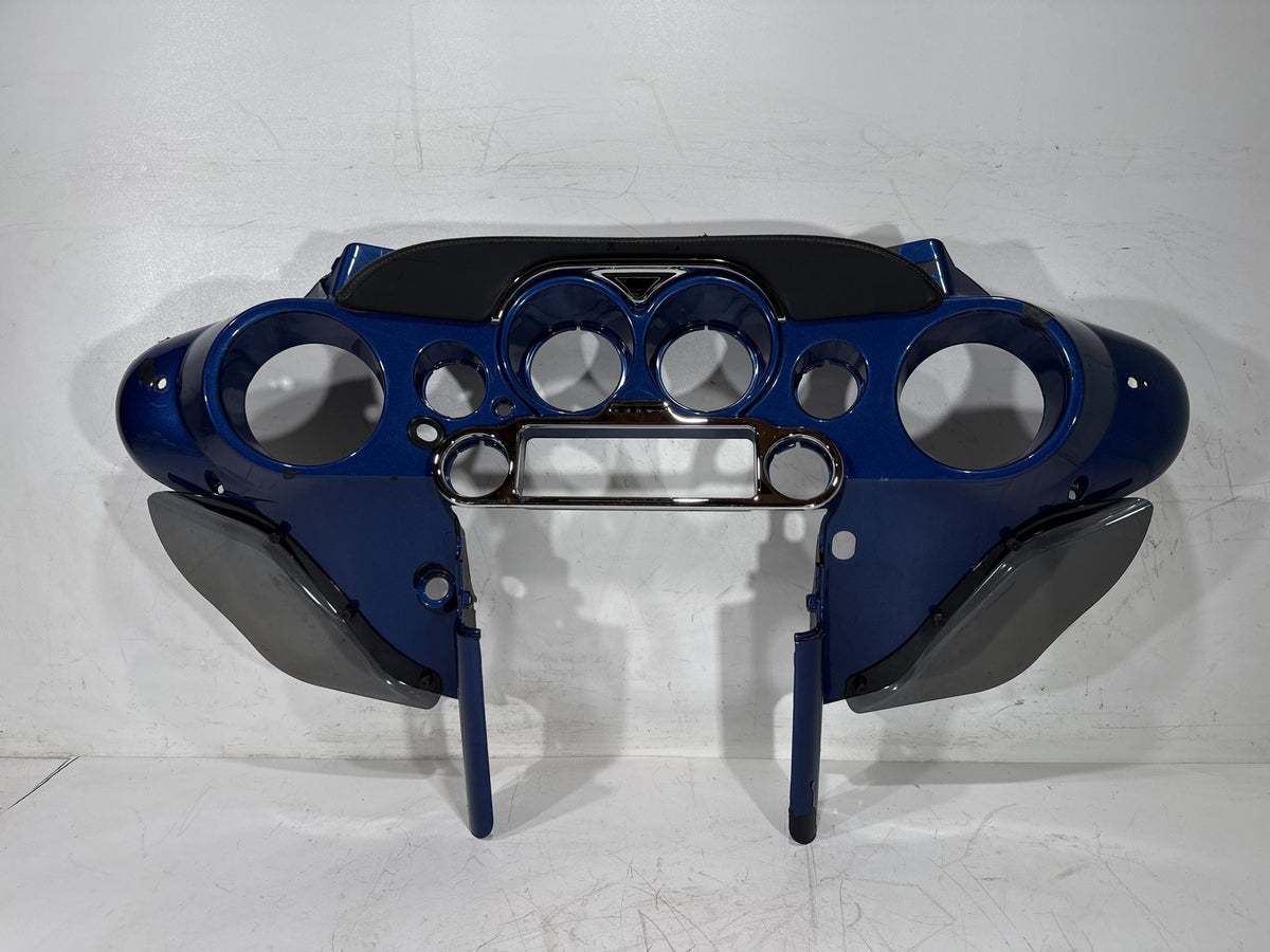 07 Harley Electra Glide Touring CVO Eagle OEM Front Inner Batwing Fairing Cover