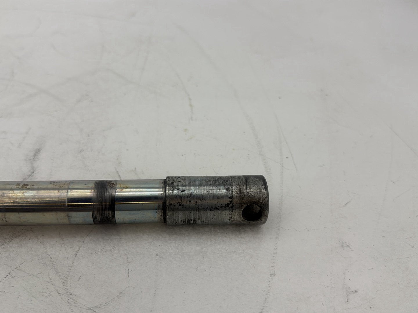 2011 Harley Electra Glide Ultra FLHTK OEM Front Wheel Axle Bolt Shaft