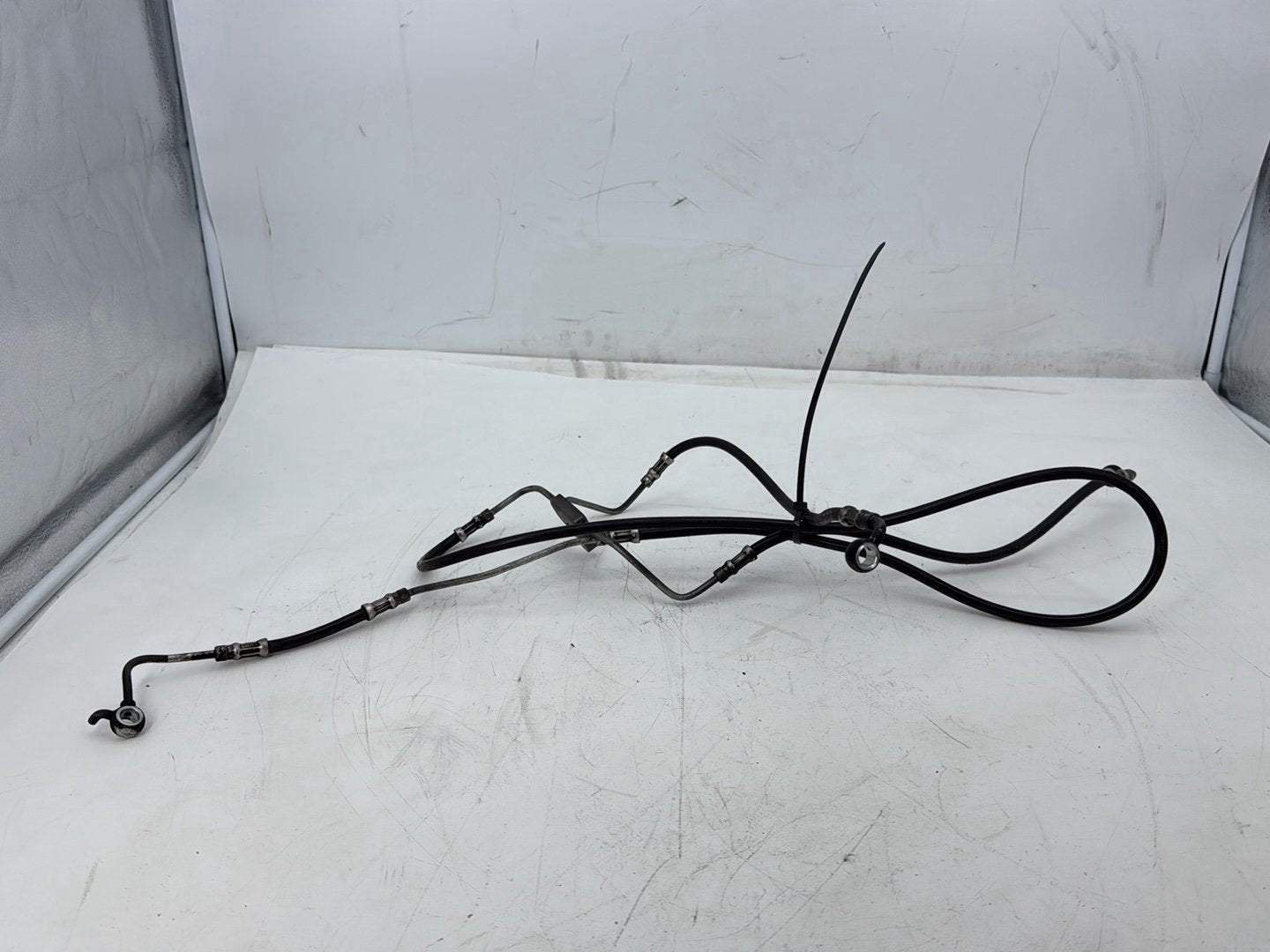 2011 Harley Electra Glide Ultra FLHTK OEM Front Brake Hose Line Pipe ABS