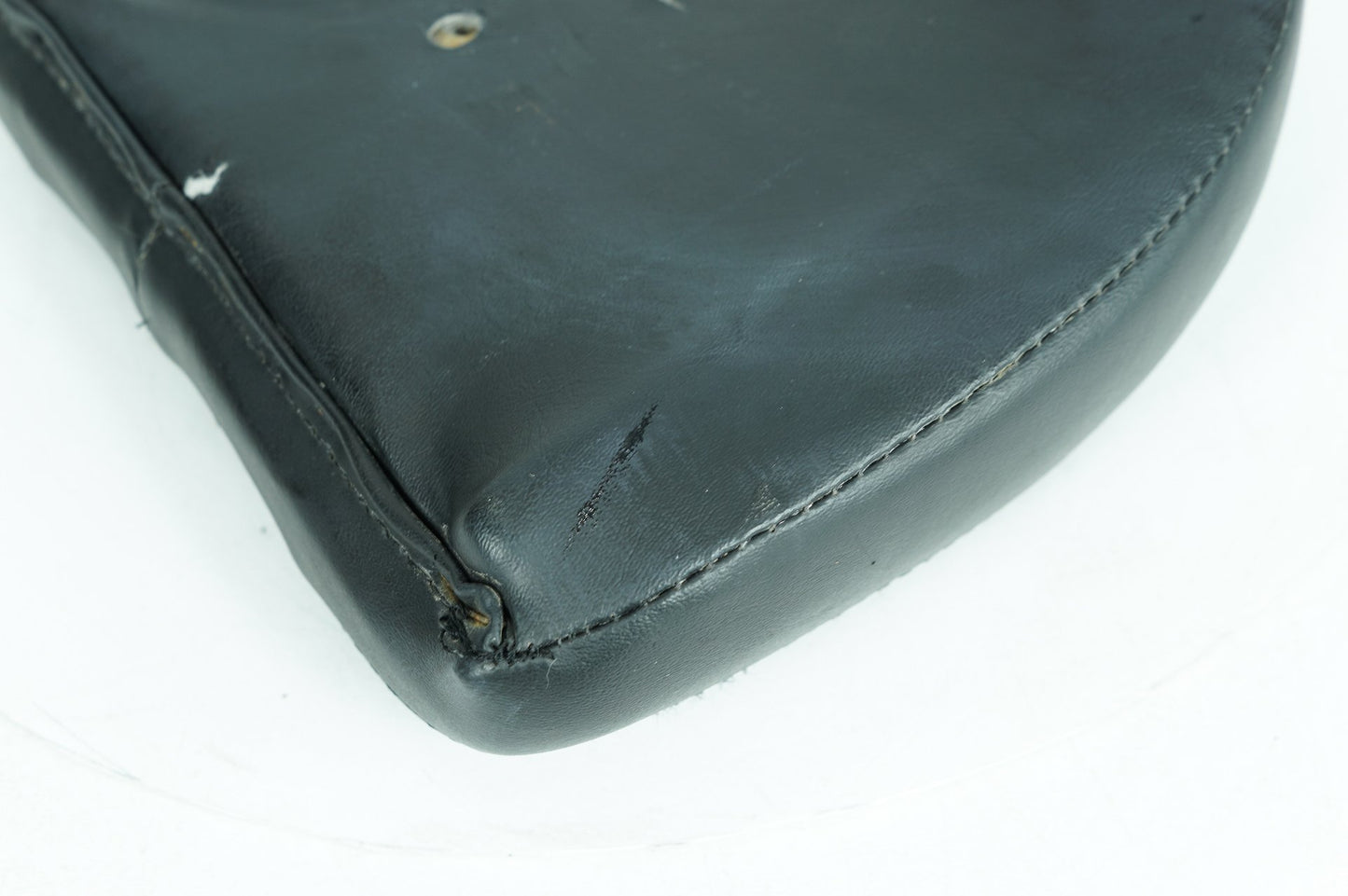 1999 - 2006 Harley-Davidson Softail Deluxe Rear Passenger Backrest Cushion Pad 52189-00