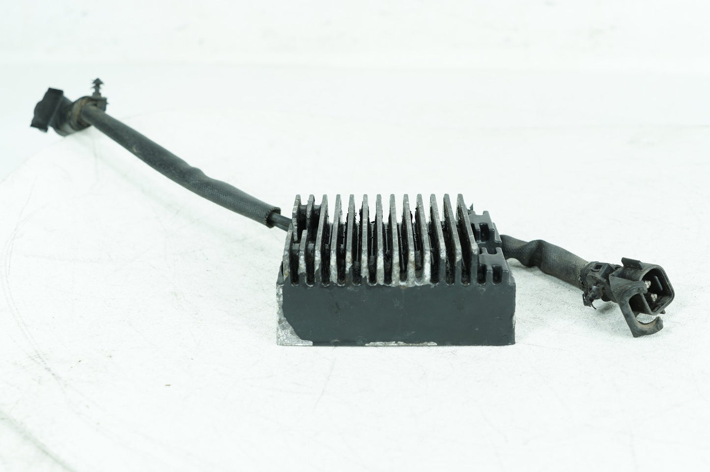 2004 - 2022 Harley-Davidson Sportster Iron 883 Voltage Regulator Rectifier    74711-08