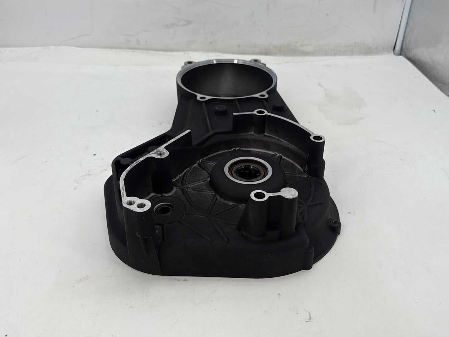 2006 Harley Road King Touring FLHRCI Classic OEM Inner Primary Clutch Cover