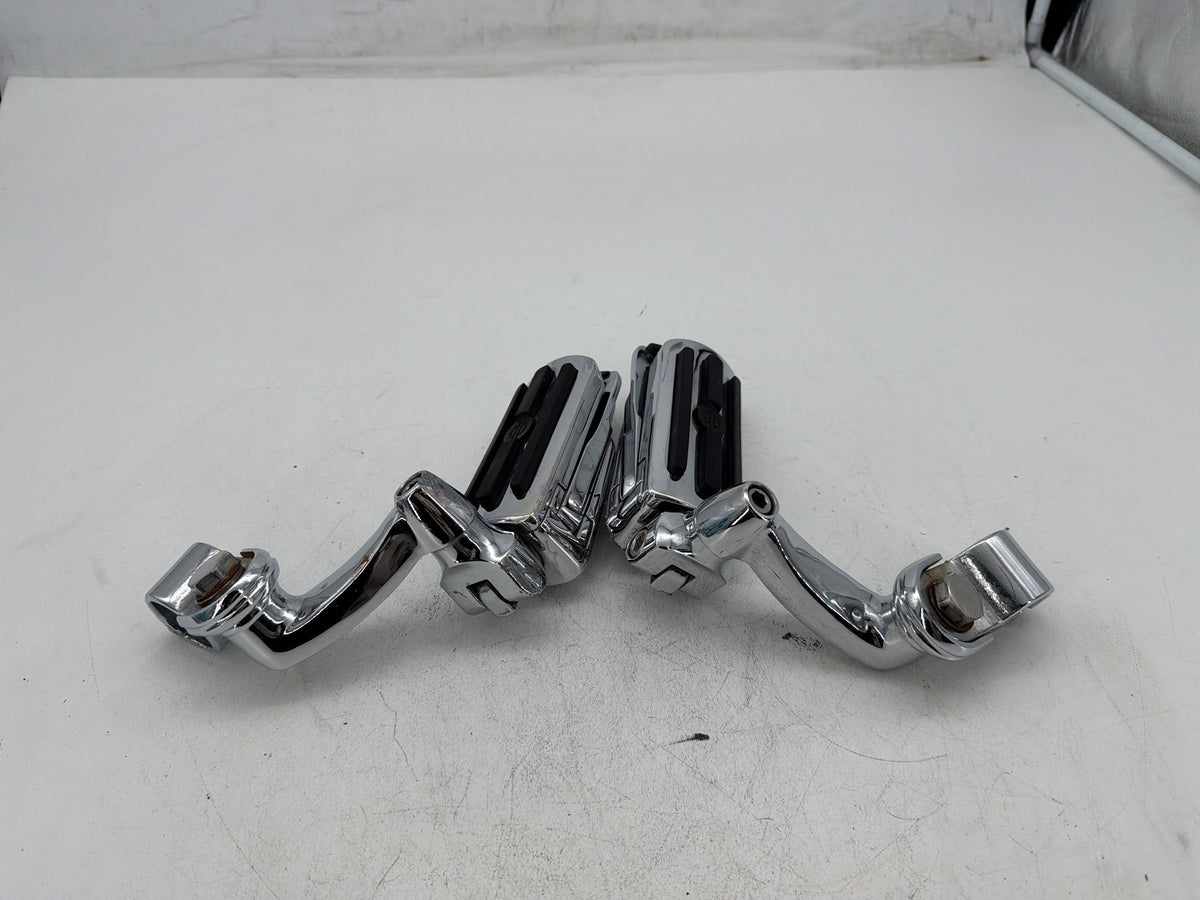 2011 Harley Road King Touring FLHR OEM Front Right Left Highway Foot Pegs