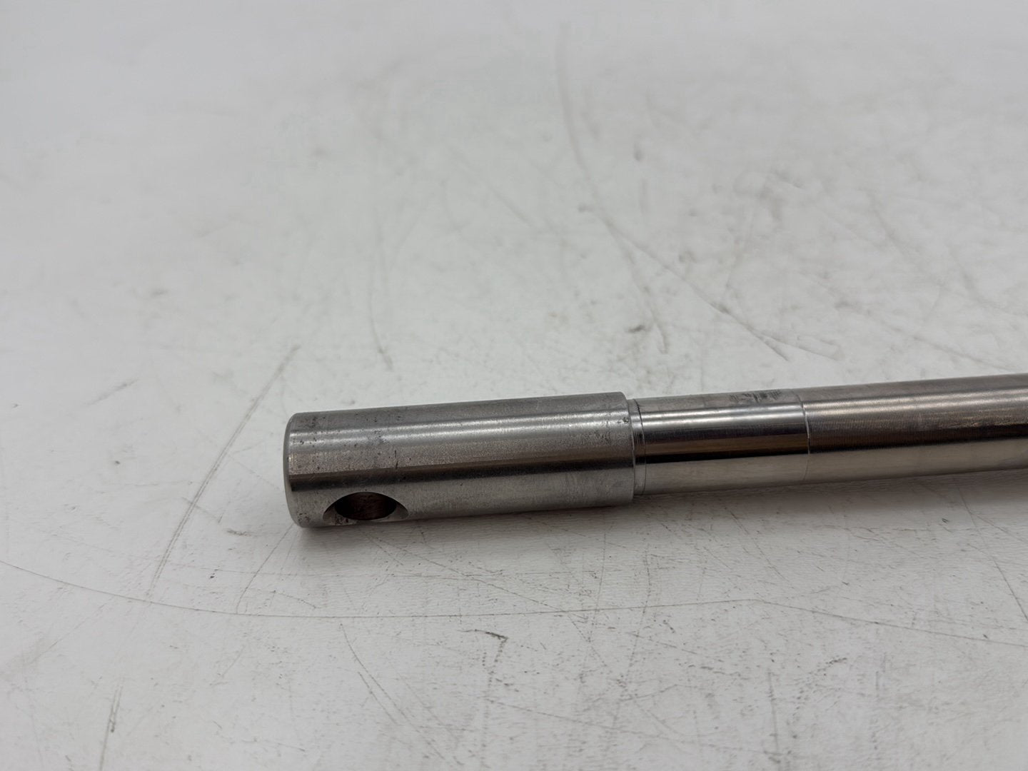 2002 Harley Dyna FXD Super Glide OEM Front Wheel Axle Bolt Shaft