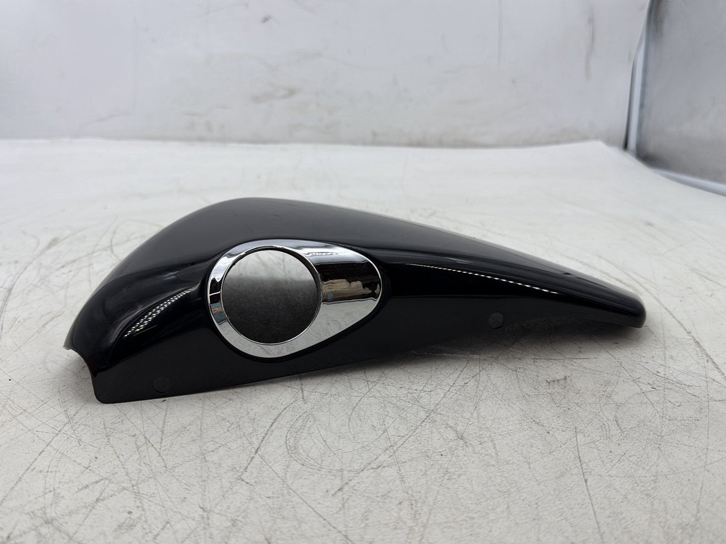 2006 Harley Sportster XL883L 883 Low OEM Right Fairing Side Oil Tank Cover