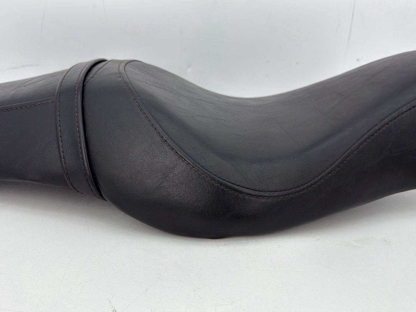 2009 Harley Sportster XL1200C 1200 Custom OEM Passenger Rider Driver Seat Saddle