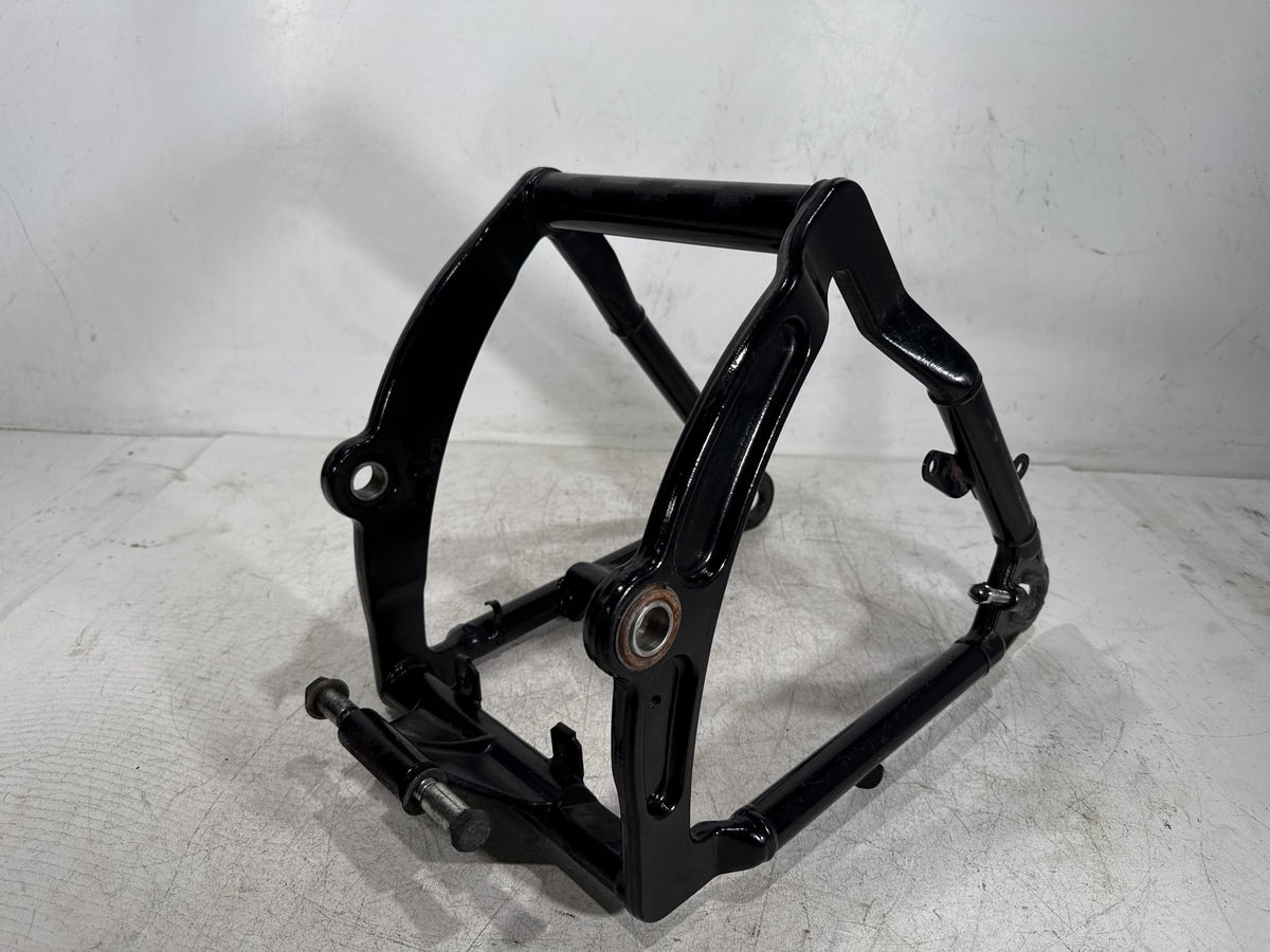 2001 Harley Fat Boy Softail FLSTF OEM Rear Fork Swingarm Swing Arm 47573-00A