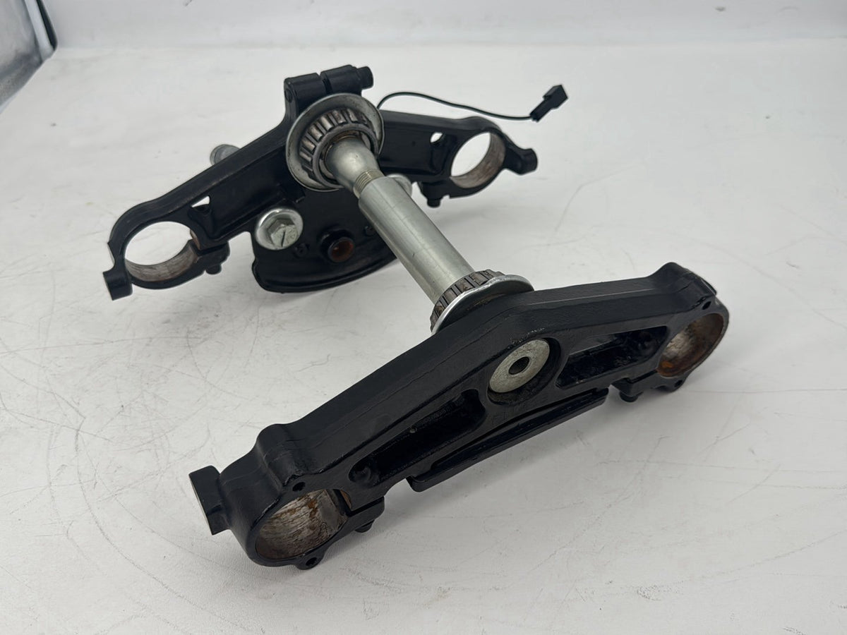 2008 - 2016 Harley-Davidson Touring Electra Glide Ultra Front Fork Upper Lower Triple Tree 45700020