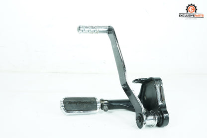 1999 - 2006 Harley-Davidson Softail Deuce Right Driver Foot Controls Peg Rest 42507-00B