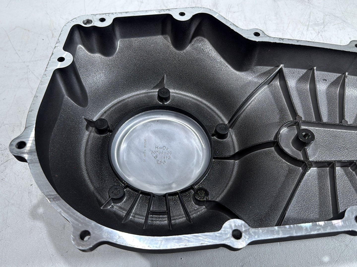 2008 Harley Dyna Fat Bob FXDF OEM Outer Primary Clutch Cover Black Wrinkle