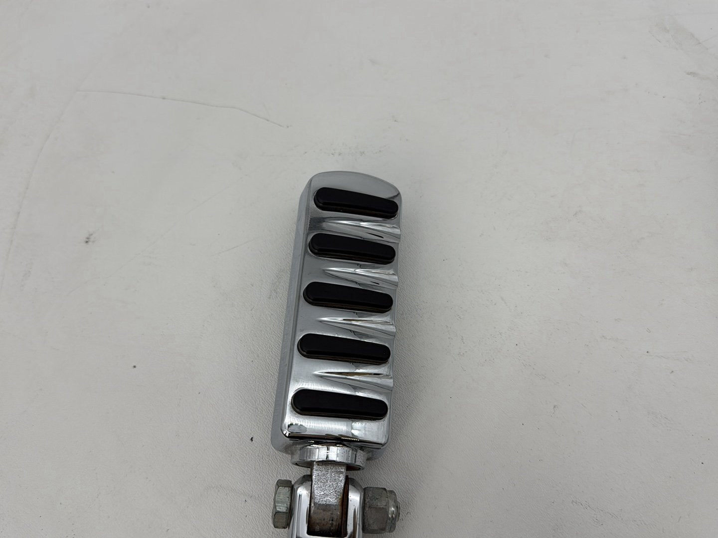 1999 - 2006 Harley-Davidson Dyna Low Rider Left & Right Driver Step Foot Rest Pegs 49354-01