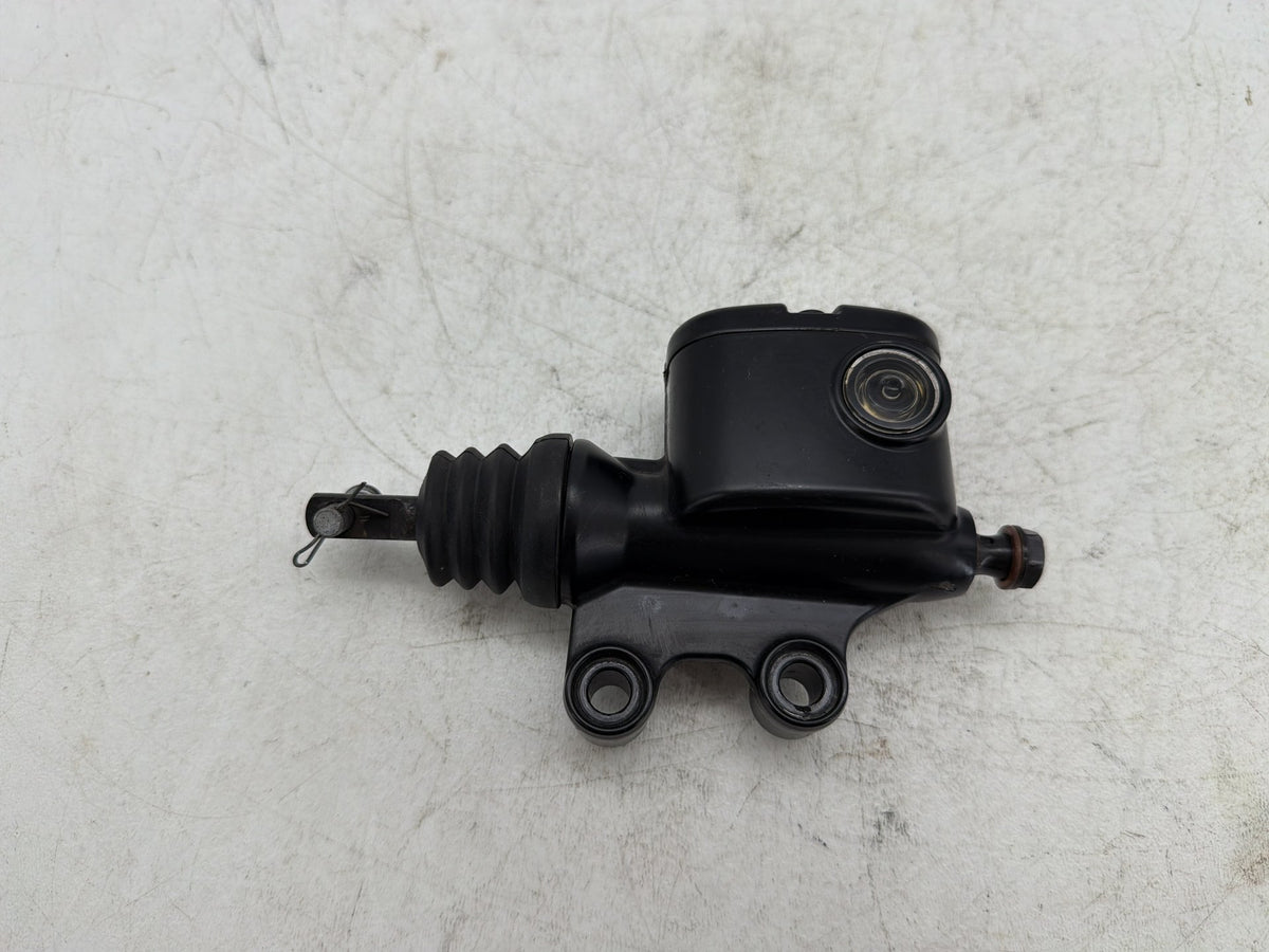 2010 Harley Street Glide Touring FLHX OEM Rear Brake Master Cylinder Reservoir