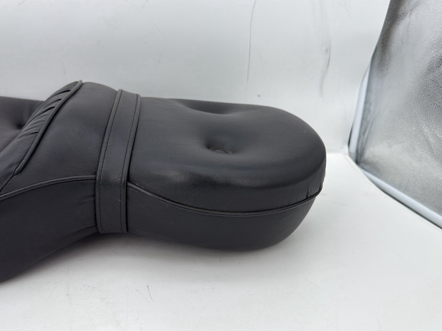 1993 Harley Sportster XLH883H Hugger 883 OEM Passenger Rider Driver Seat Saddle