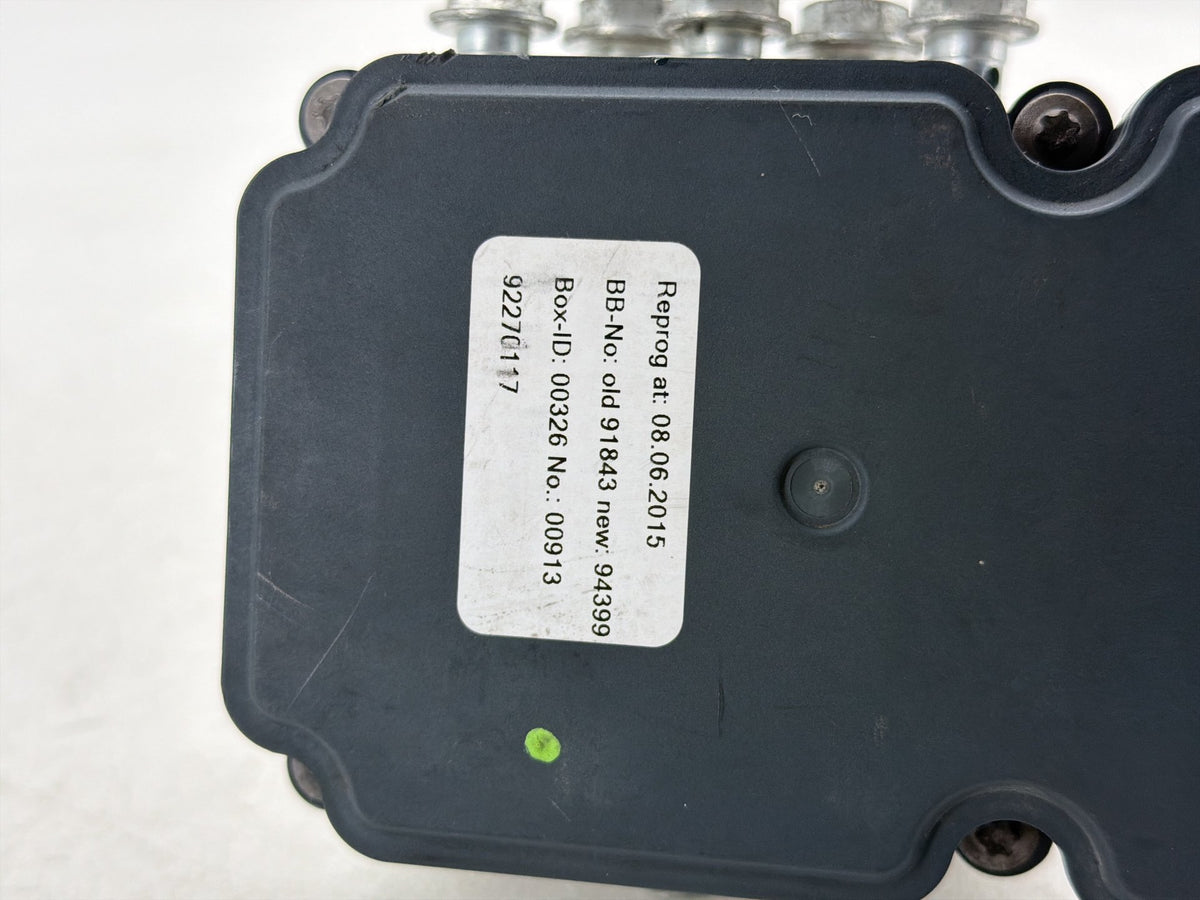 2016 Harley Road Glide Touring FLTRXS OEM ABS Brake Pump & Control Module