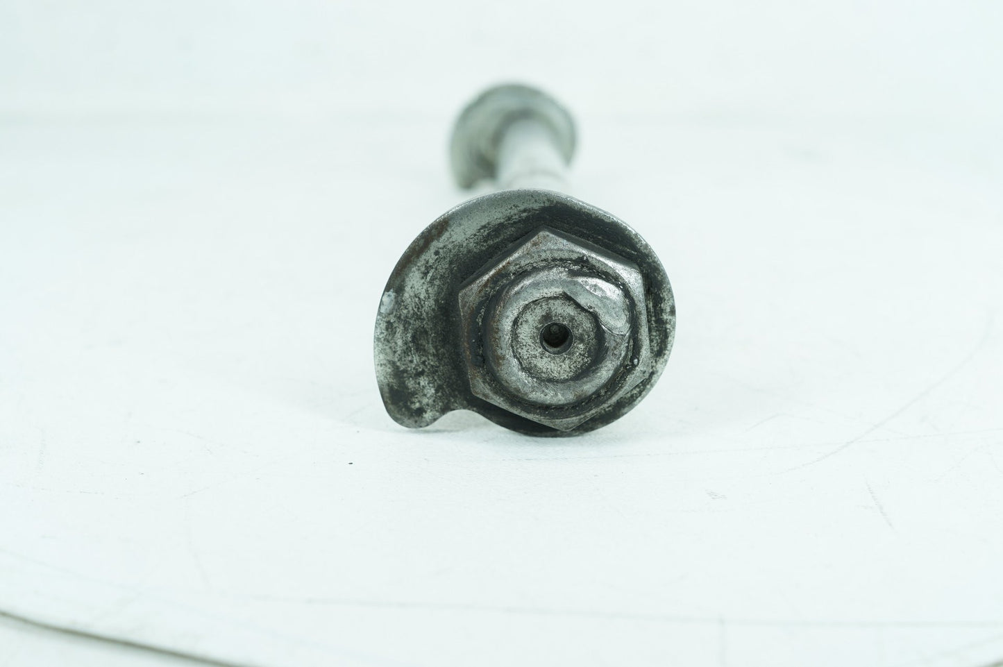2007 - 2012 Harley-Davidson Touring Electra Glide Classic Rear Wheel Axle Bolt Shaft 41056-09