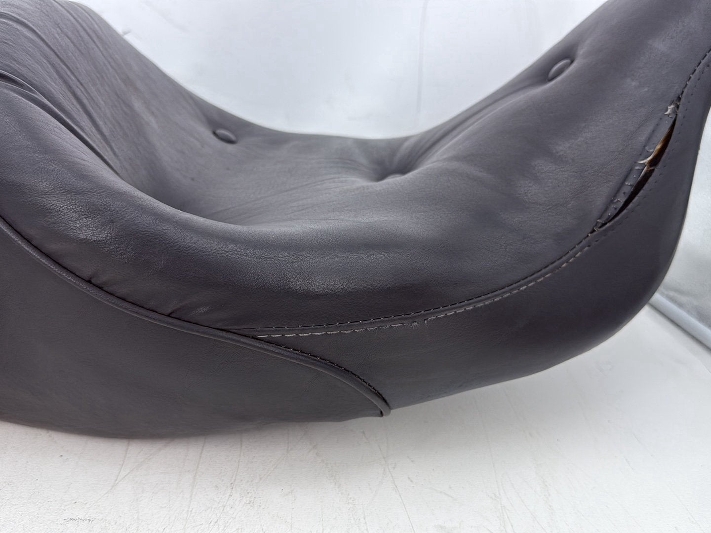 2000 Harley Touring Electra Glide Ultra OEM Passenger Rider Driver Seat Saddle