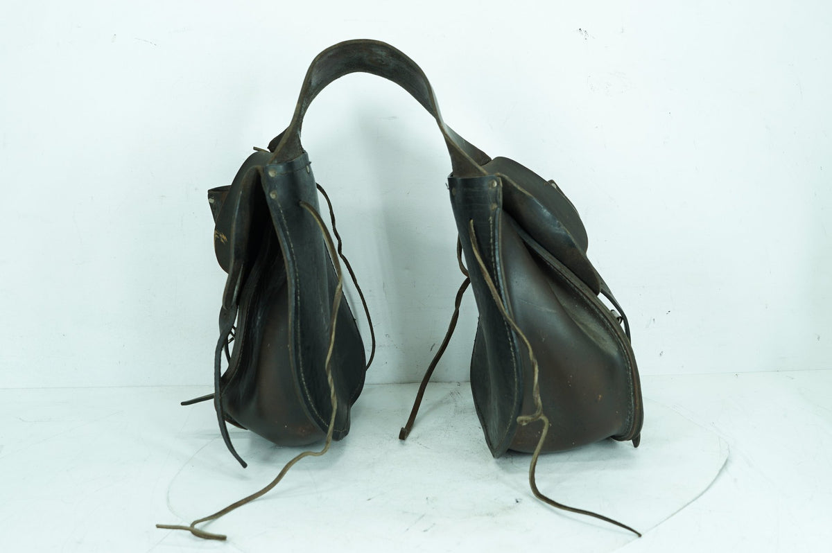 1984 - 1990 Harley-Davidson Sportster  Rear Left Right Saddlebags Luggage Leather Vintage