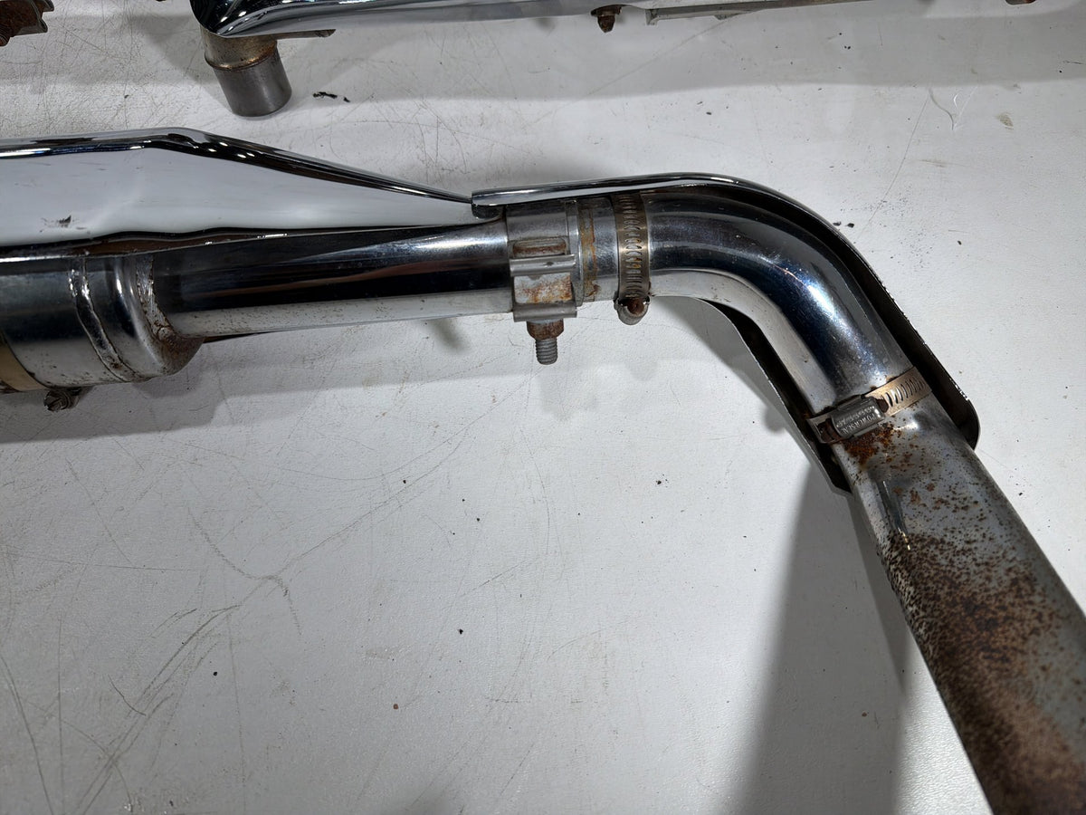 09 Harley Street Glide Touring Exhaust Header Pipes Muffler BENT SCRATCHED