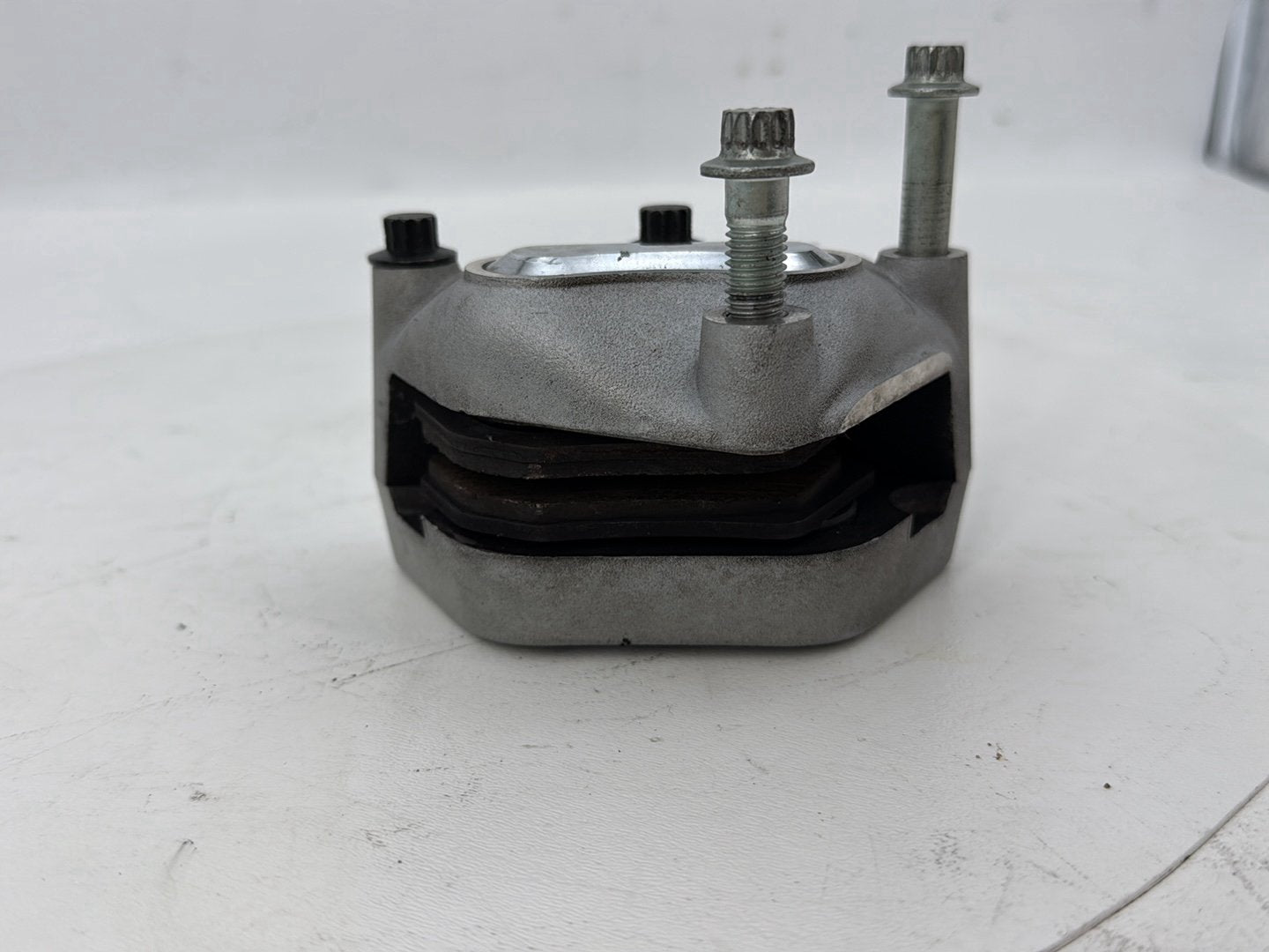 1999 - 2006 Harley-Davidson Touring CVO Screamin Eagle Road King Front Right 1 Brake Caliper 44382-99C