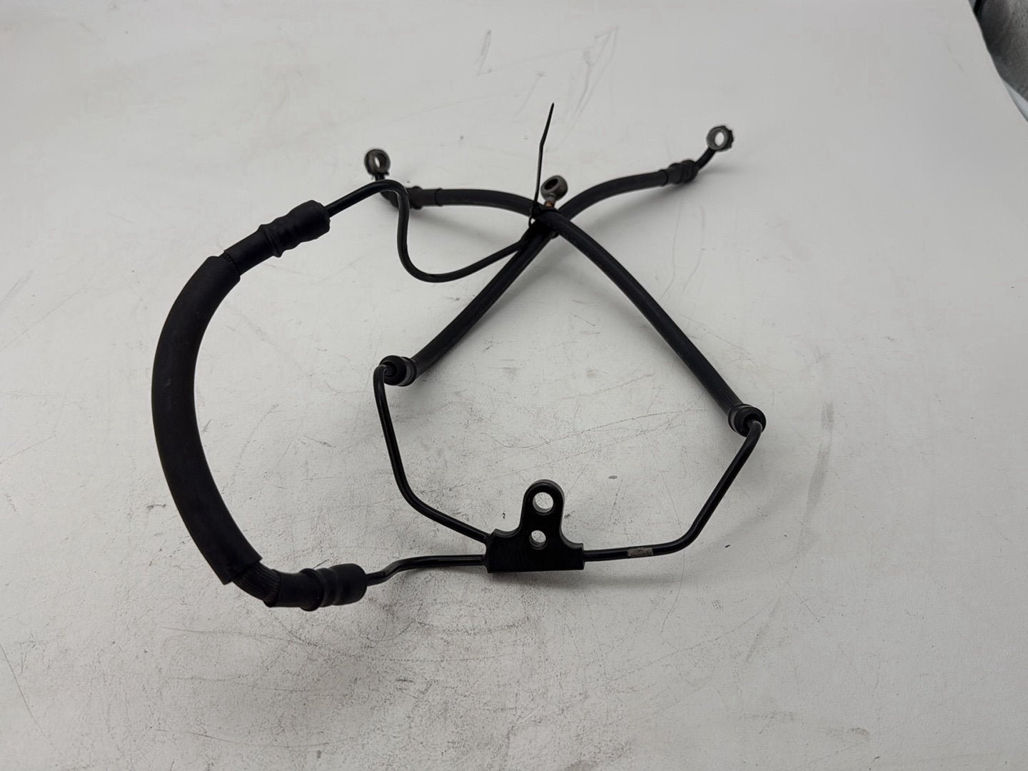 2007 Harley Touring FLHTP Electra Glide Police OEM Front Brake Hose Line Pipe