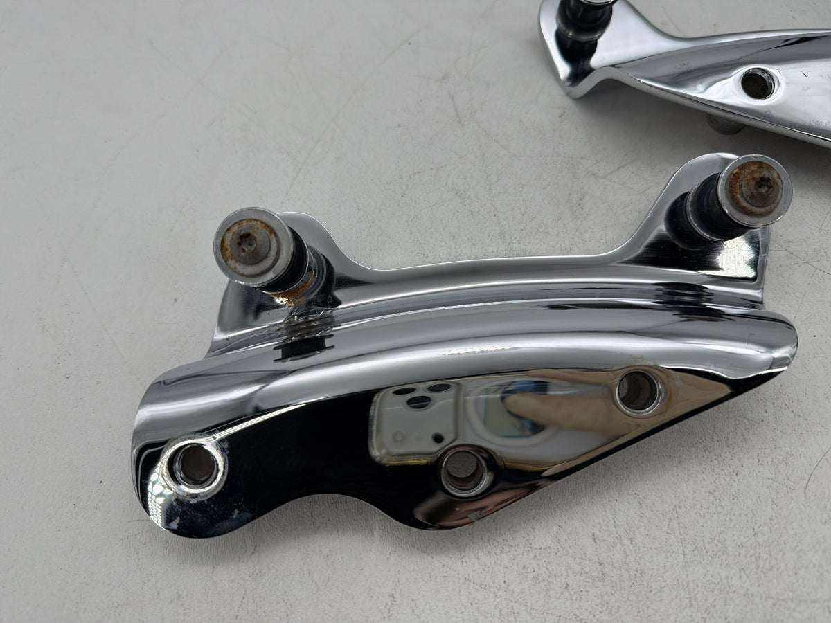 2011 Harley Road King Touring FLHR OEM 5 Point Detachable Docking Hardware