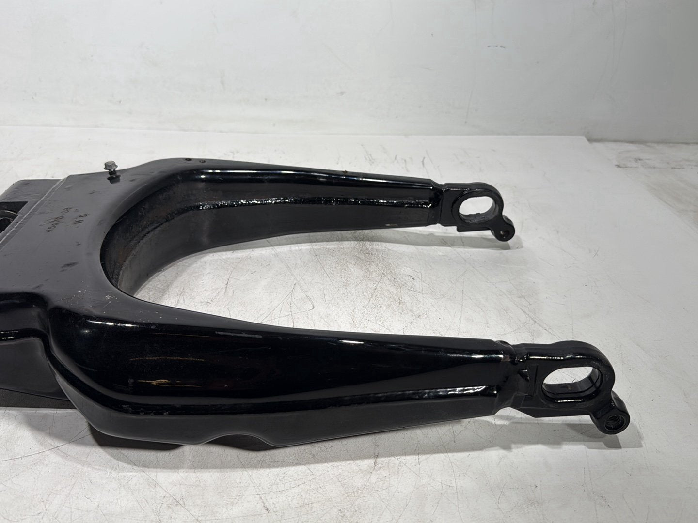 2011 Harley Street Glide Touring FLHX OEM Rear Fork Swingarm Swing Arm