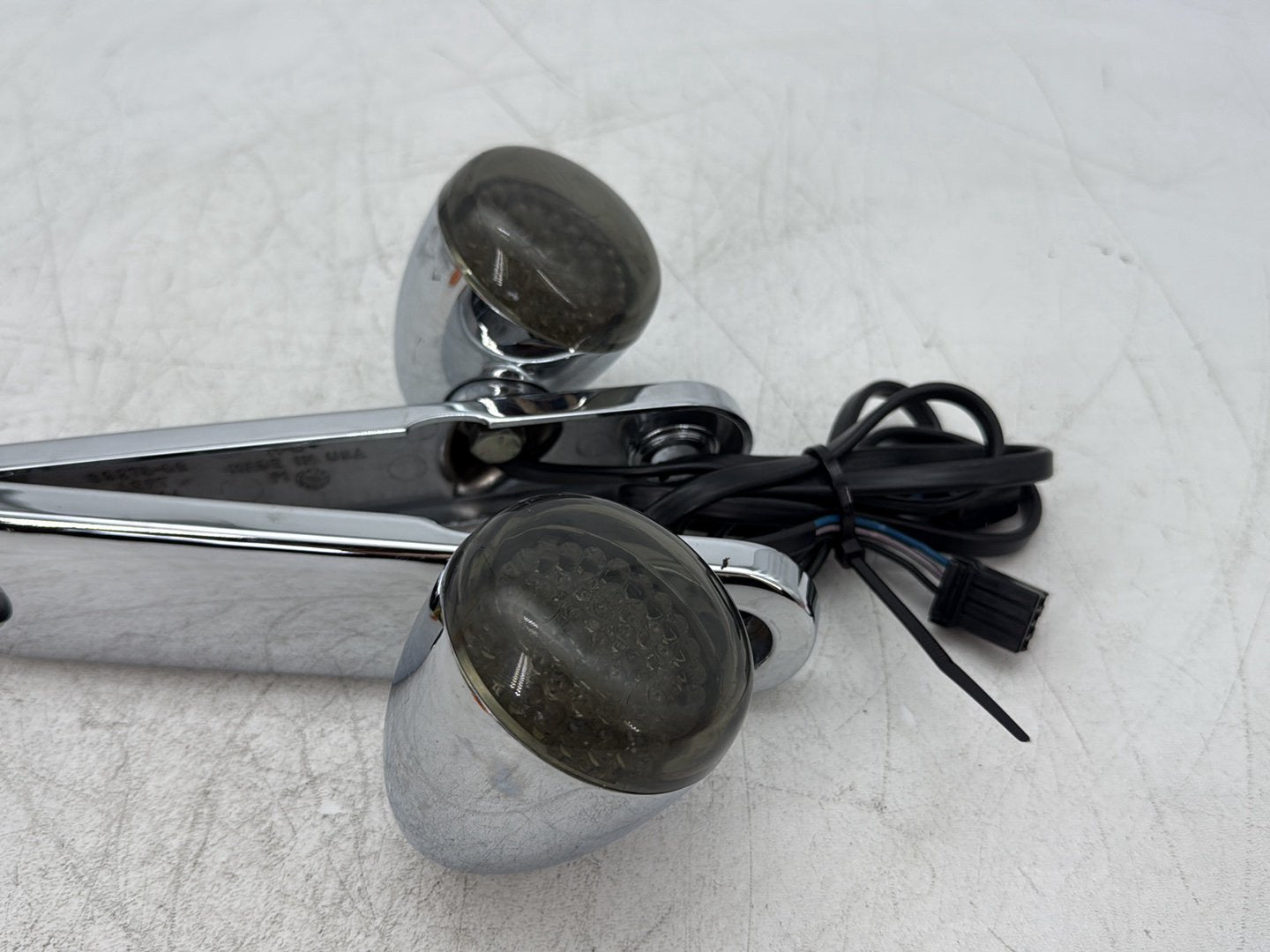 2010 Harley Street Glide Touring FLHX OEM Front Left Right Turn Signal Indicators