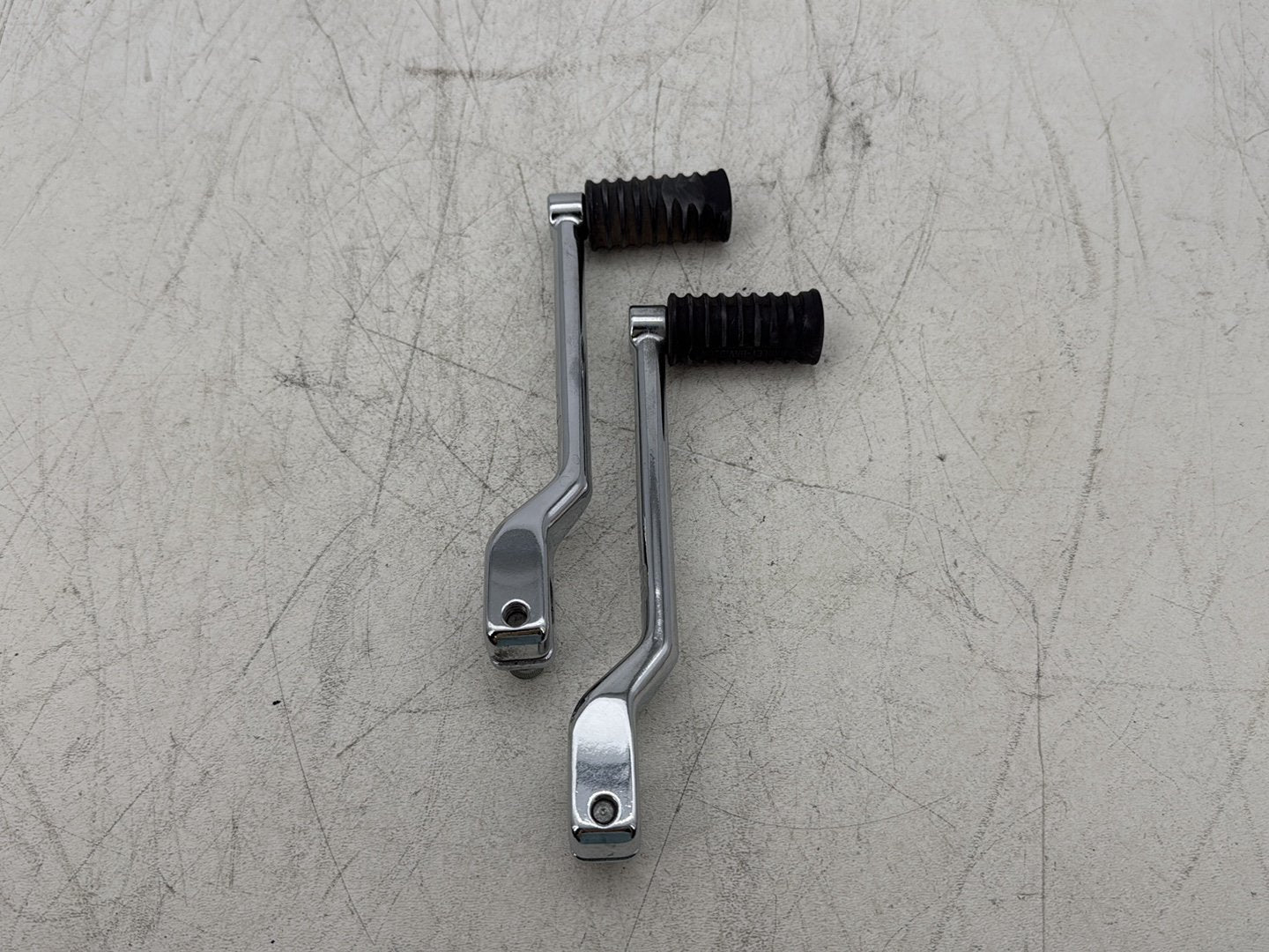 2007 Harley Electra Glide Touring Ultra OEM Gear Shifter Lever Pedal Pedals