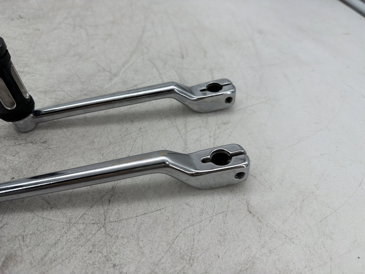 2011 Harley Electra Glide Touring Ultra OEM Gear Shifter Lever Pedal Pedals