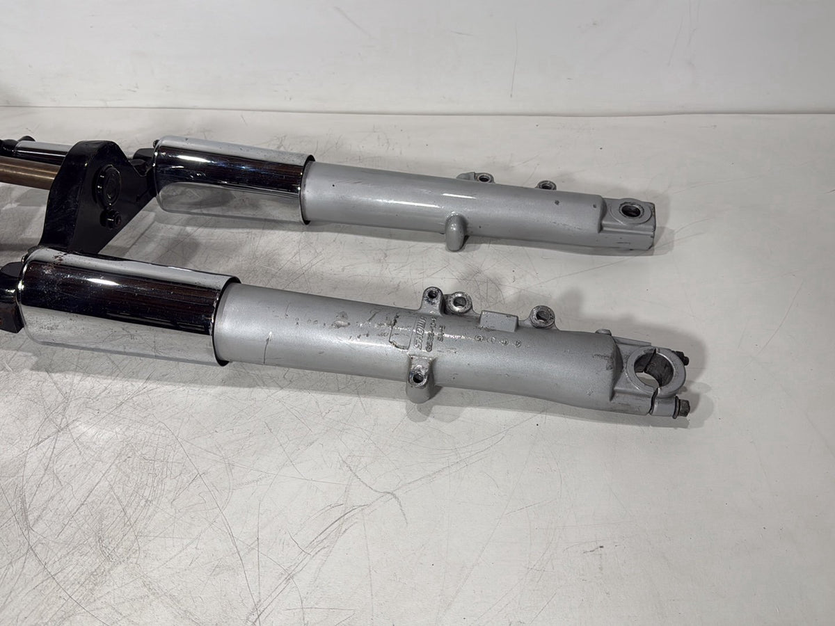 06 Harley Touring Road King OEM Front Triple Tree Set & LH RH Fork Legs Sliders