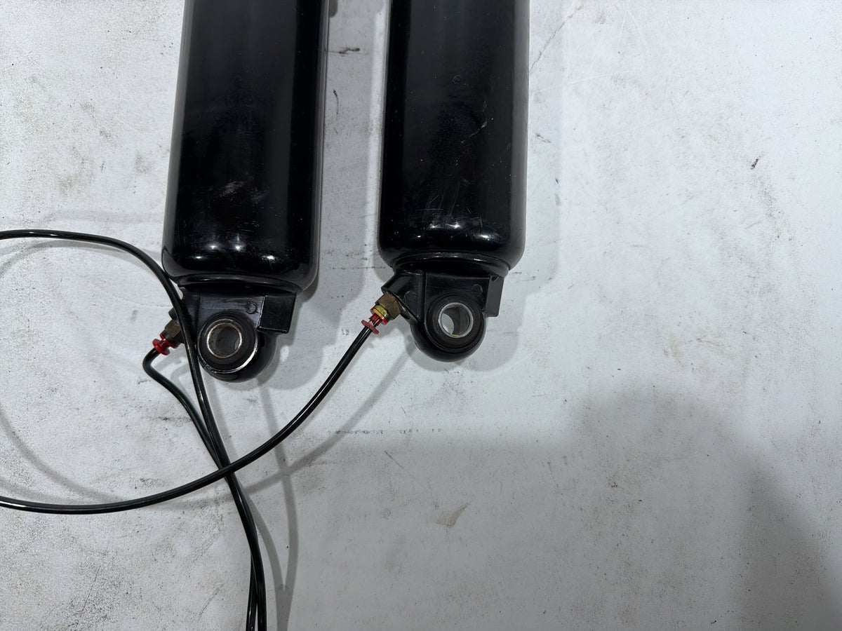 2010 Harley Electra Glide Touring Ultra OEM Rear Left Right Shock Absorbers 13"