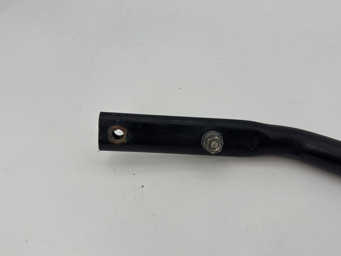 1999 - 2006 Harley-Davidson Dyna Wide Glide Exhaust Hanger Bracket Mount Support  	65674-95