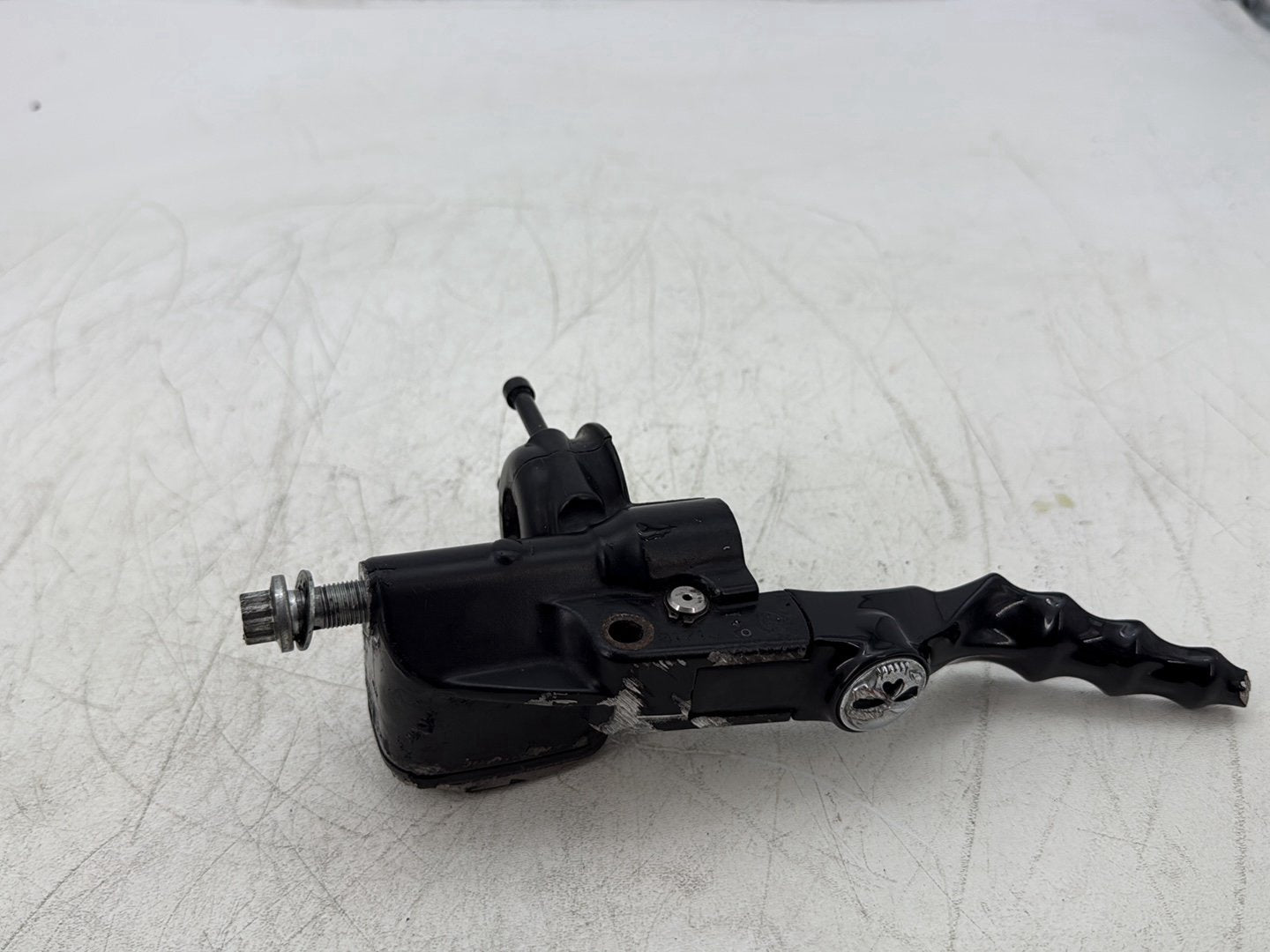 2011 Harley Softail FLSTFB Fat Boy OEM Front Right Brake Lever Master Cylinder