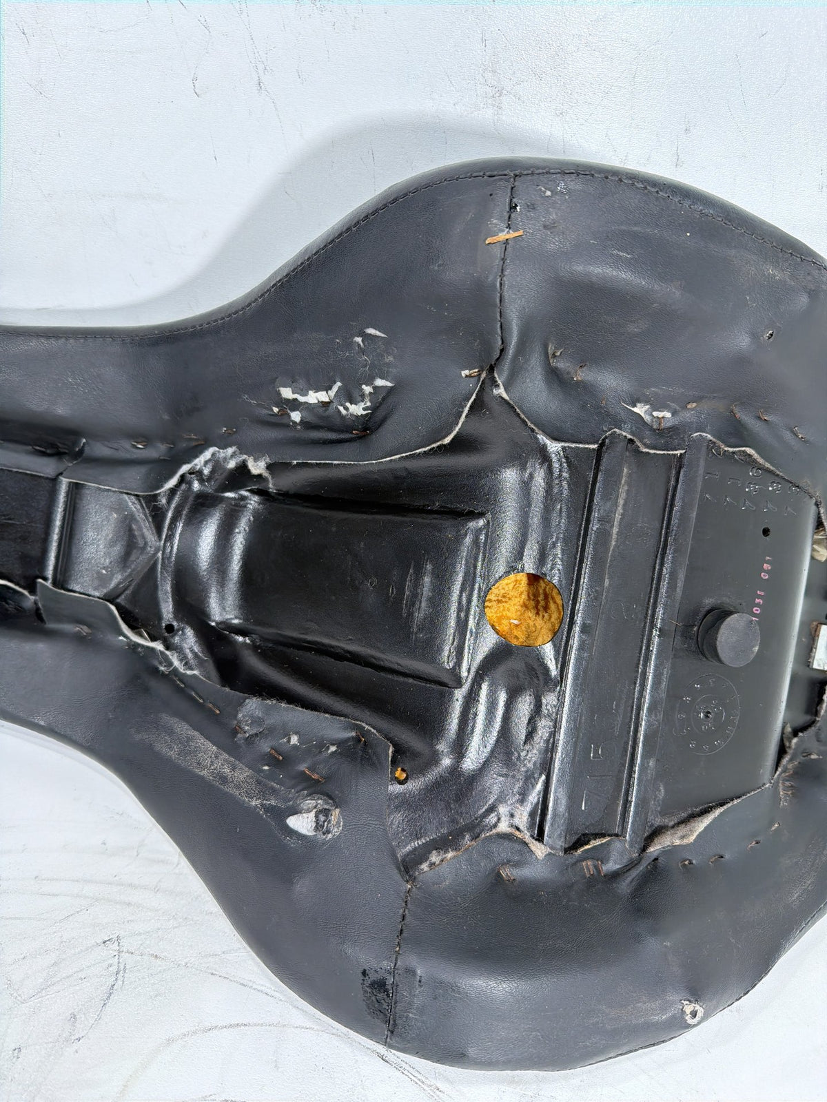 2006 Harley Softail Deuce FXSTDI OEM Passenger Rider Driver Seat Saddle * TORN *