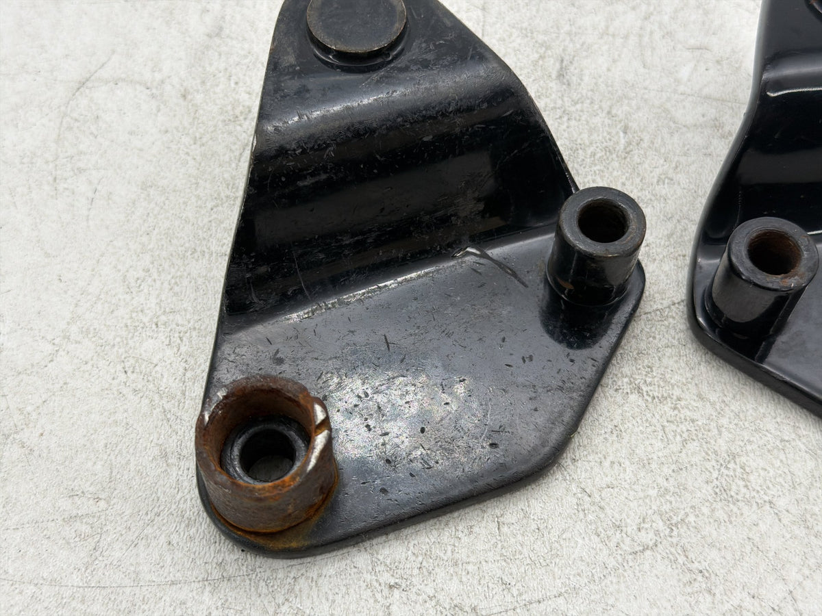 11 Harley Electra Glide Touring Left Right Mounting Bracket Holder Support Base